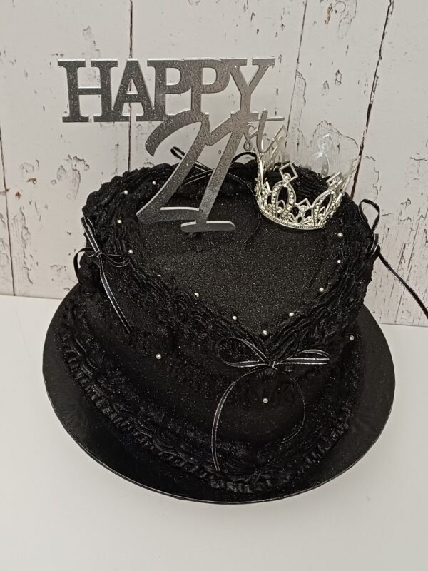 20251018_114903 1 Vintage Heart Cake