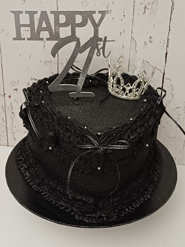 20251018_115111 Vintage Heart Cake